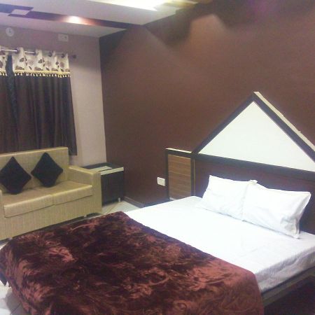 Hotel Palash Regency Bhagor Exteriér fotografie