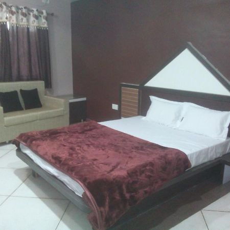 Hotel Palash Regency Bhagor Exteriér fotografie